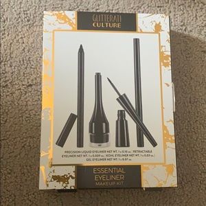 Essential Eyeliner Makeup Kit